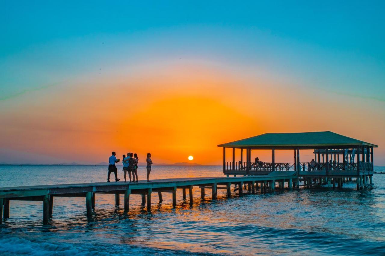 La Ensenada Beach Resort Tela Zewnętrze zdjęcie