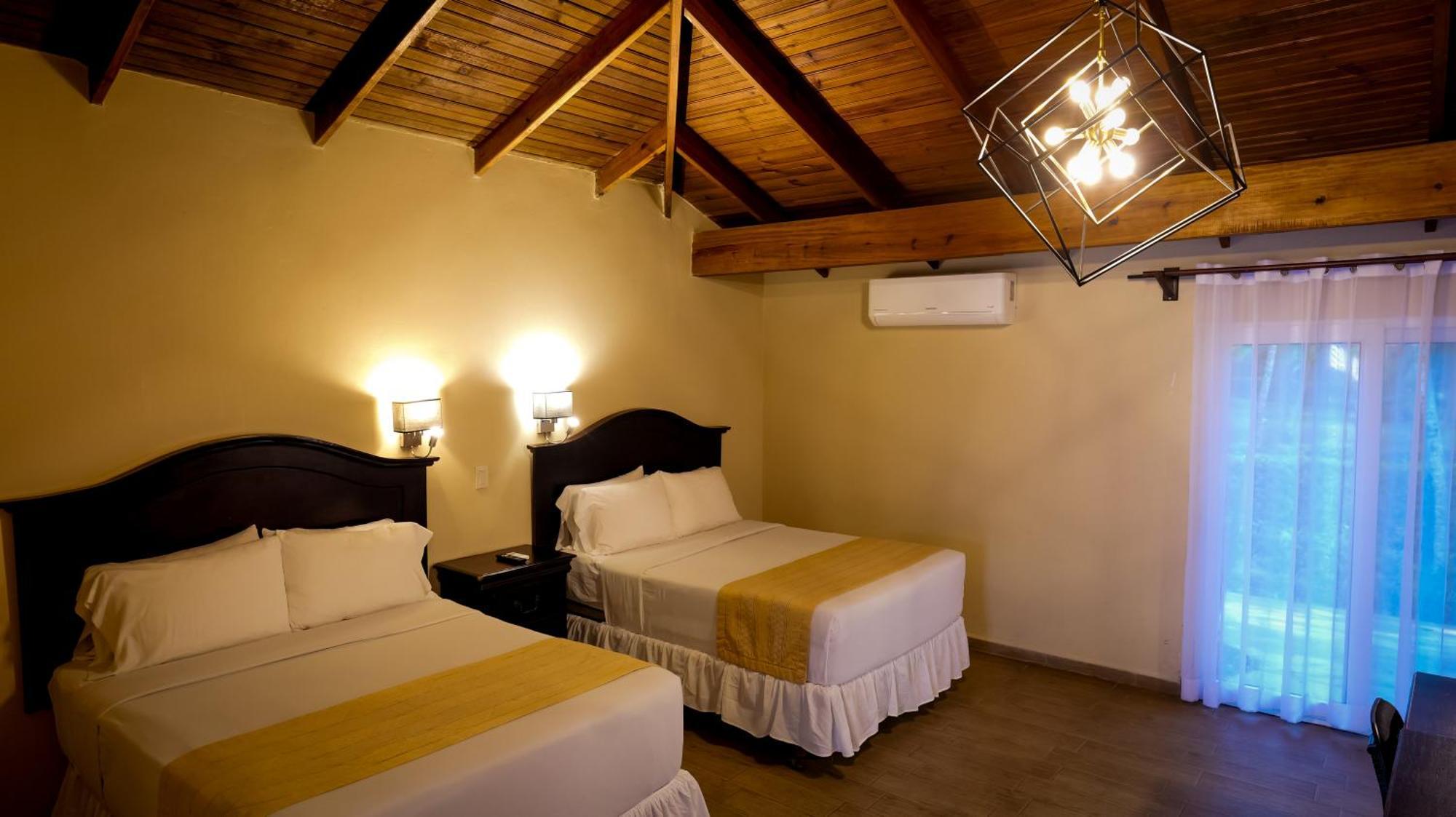 La Ensenada Beach Resort Tela Zewnętrze zdjęcie