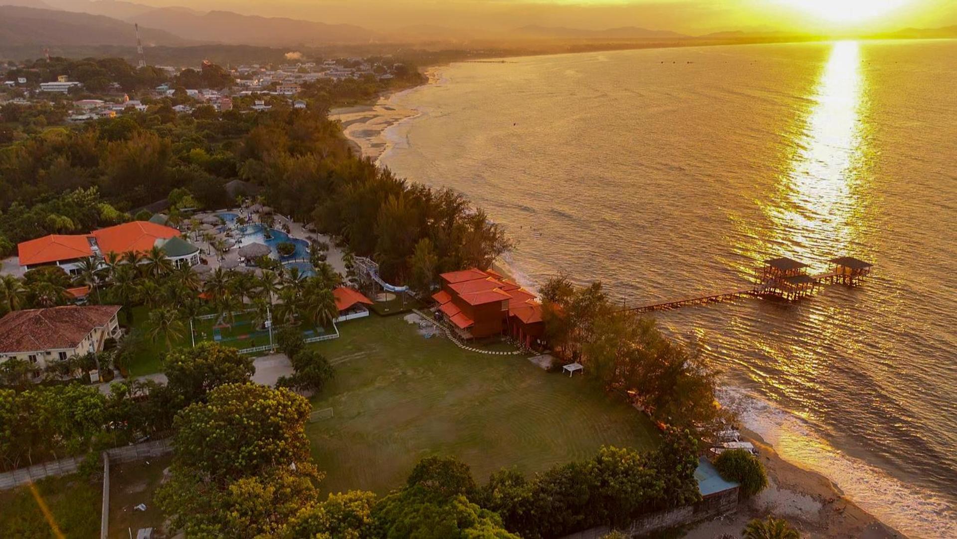 La Ensenada Beach Resort Tela Zewnętrze zdjęcie